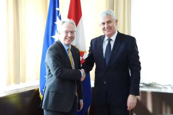 Predsjedavajući Doma naroda dr. Dragan Čović primio u nastupnu posjetu ambasadora SAD u BiH 